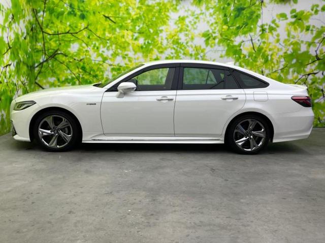 クラウンハイブリッド ＲＳアドバンス　純正　ＳＤナビ／トヨタセーフティセンス／シートヒーター　前席／車線逸脱防止支援システム／シート　ハーフレザー／ヘッドランプ　ＬＥＤ／ＥＴＣ／ＥＢＤ付ＡＢＳ／横滑り防止装置／アイドリングストップ（2枚目）