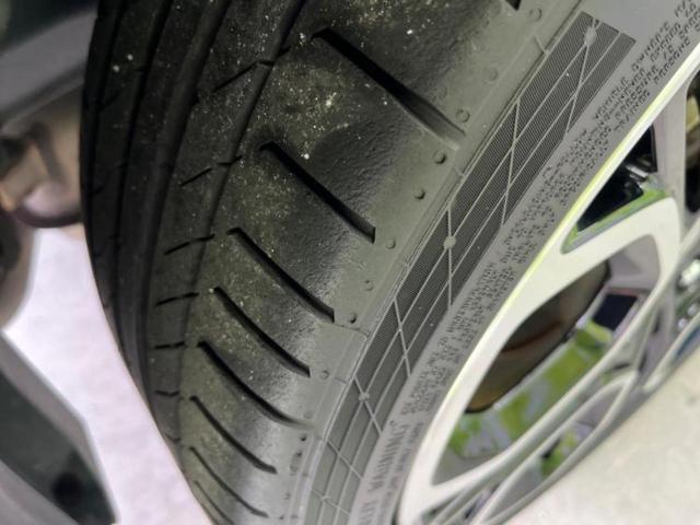 スイフトスポーツ スポーツ 保証書/ディスプレイオーディオ/シートヒーター/ドライブレコーダー 社外/ヘッドランプ LED/Bluetooth接続/ETC/EBD付ABS/横滑り防止装置/アルミホイール 純正 17インチ(39枚目)