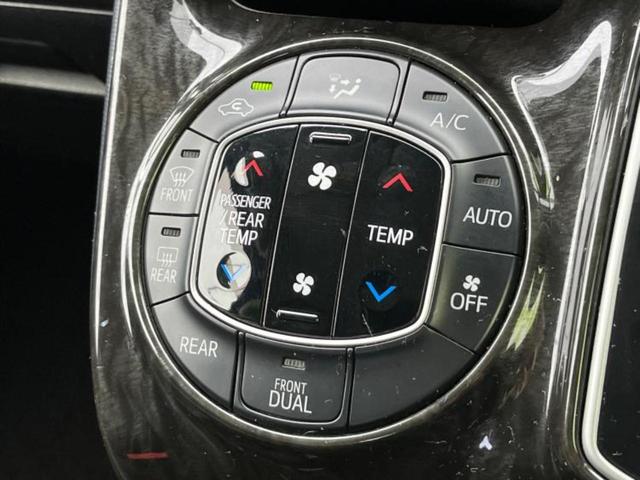 ヴォクシー ZSキラメキ 新品タイヤ/保証書/社外 10インチ ナビ/フリップダウンモニター 社外 11.4インチ/両側電動スライドドア/ドライブレコーダー 社外/ヘッドランプ HID/Bluetooth接続/ETC ドラレコ(29枚目)