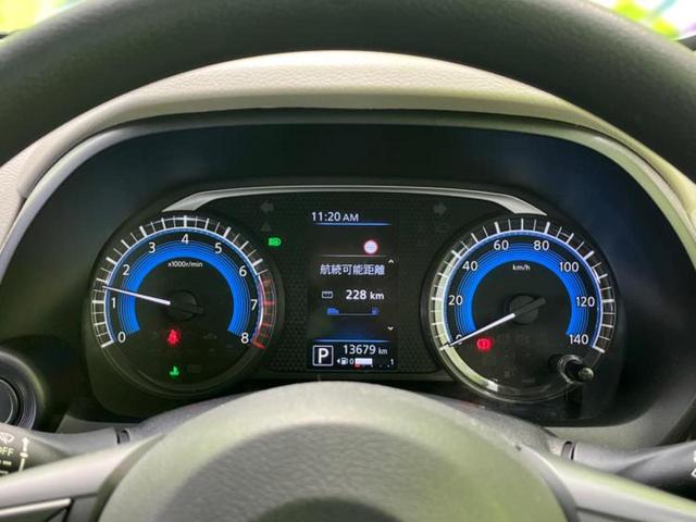 デイズ S 新品タイヤ/エマージェンシーブレーキ/禁煙車/エアバッグ 運転席/エアバッグ 助手席/パワーウインドウ/パワーステアリング/オートライト/盗難防止システム/最大積載量350kg/アクセサリーソケット(9枚目)