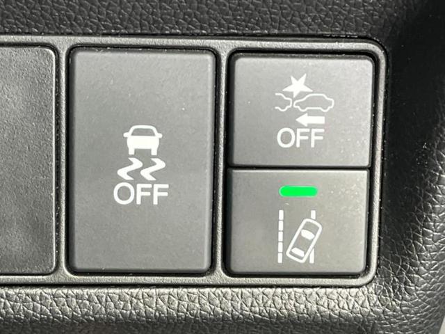 国産車から輸入車まで多様なお客様のニーズのお応えできるように、全国規模で豊富な在庫展開！車のことならＷＥＣＡＲＳへ！