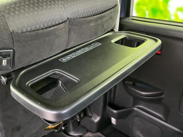 ＷＥＣＡＲＳでは各商談席に大型モニターをご用意しております！見やすい大画面でゆったりと全国の在庫をご覧いただけます！是非ご来店お待ちしております！