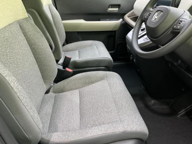 フリード eHEVエアー 保証書/純正 8インチ ナビ/ホンダセンシング/両側電動スライドドア/車線逸脱防止支援システム/登録済未使用車/ヘッドランプ LED/USBジャック/Bluetooth接続/EBD付ABS 禁煙車(4枚目)