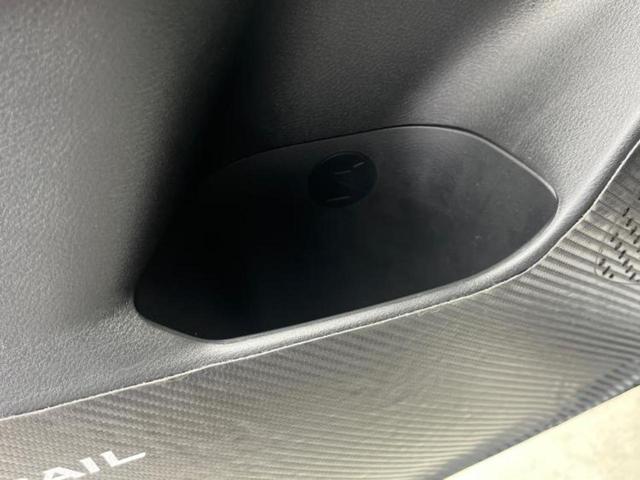 エクストレイル ４ＷＤ　Ｘ　ｅ－４ＯＲＣＥエクストリーマーＸ　新品タイヤ／保証書／ディスプレイオーディオ＋ナビ／インテリジェントルームミラー／衝突安全装置／シートヒーター／全方位モニター／車線逸脱防止支援システム／シート　合皮／電動バックドア　全周囲カメラ（37枚目）