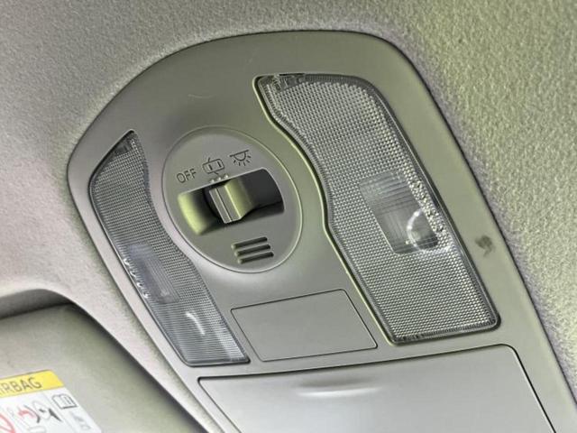 プリウスα Ｓ　新品タイヤ／保証書／純正　ＳＤナビ／ドライブレコーダー　社外／ヘッドランプ　ＬＥＤ／Ｂｌｕｅｔｏｏｔｈ接続／ＥＴＣ／ＥＢＤ付ＡＢＳ／横滑り防止装置／アイドリングストップ／バックモニター　バックカメラ（28枚目）