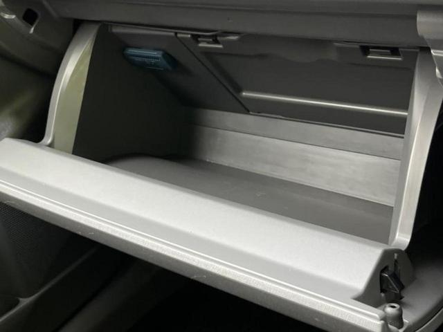 プリウスα Ｓ　新品タイヤ／保証書／純正　ＳＤナビ／ドライブレコーダー　社外／ヘッドランプ　ＬＥＤ／Ｂｌｕｅｔｏｏｔｈ接続／ＥＴＣ／ＥＢＤ付ＡＢＳ／横滑り防止装置／アイドリングストップ／バックモニター　バックカメラ（30枚目）