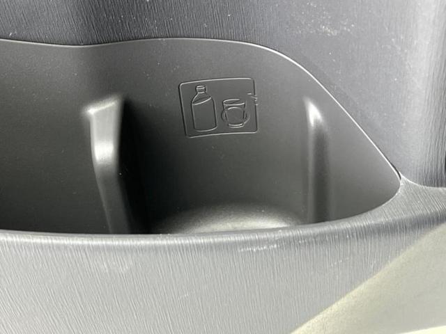 プリウスα Ｓ　新品タイヤ／保証書／純正　ＳＤナビ／ドライブレコーダー　社外／ヘッドランプ　ＬＥＤ／Ｂｌｕｅｔｏｏｔｈ接続／ＥＴＣ／ＥＢＤ付ＡＢＳ／横滑り防止装置／アイドリングストップ／バックモニター　バックカメラ（35枚目）