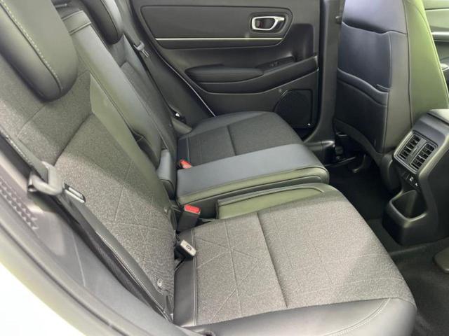 ヴェゼル eHEV Z 保証書/純正 9インチ ナビ/ホンダセンシング/シートヒーター 前席/車線逸脱防止支援システム/電動バックドア/登録済未使用車/ヘッドランプ LED/Bluetooth接続/EBD付ABS 禁煙車(5枚目)