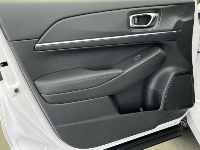 ヴェゼル eHEV Z 保証書/純正 9インチ ナビ/ホンダセンシング/シートヒーター 前席/車線逸脱防止支援システム/電動バックドア/登録済未使用車/ヘッドランプ LED/Bluetooth接続/EBD付ABS 禁煙車(21枚目)