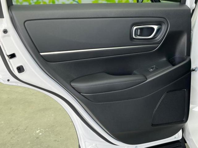 ヴェゼル eHEV Z 保証書/純正 9インチ ナビ/ホンダセンシング/シートヒーター 前席/車線逸脱防止支援システム/電動バックドア/登録済未使用車/ヘッドランプ LED/Bluetooth接続/EBD付ABS 禁煙車(22枚目)