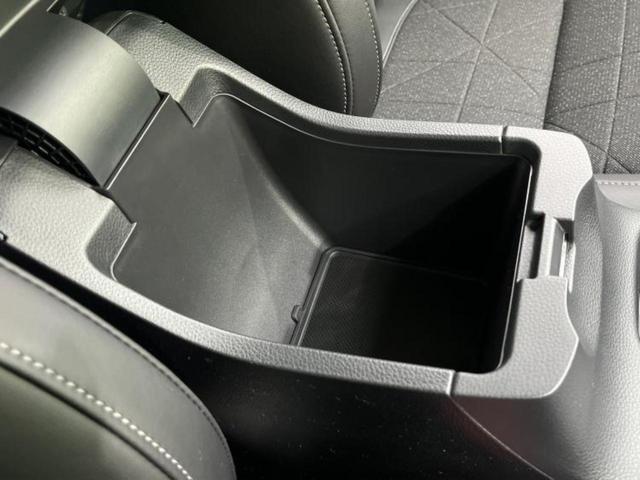 ヴェゼル eHEV Z 保証書/純正 9インチ ナビ/ホンダセンシング/シートヒーター 前席/車線逸脱防止支援システム/電動バックドア/登録済未使用車/ヘッドランプ LED/Bluetooth接続/EBD付ABS 禁煙車(30枚目)