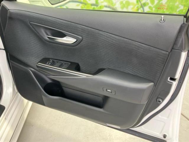 クラウンハイブリッド ＲＳ　保証書／純正　ＨＤＤナビ／衝突安全装置／シートヒーター／車線逸脱防止支援システム／パーキングアシスト　バックガイド／ドライブレコーダー　純正／ヘッドランプ　ＬＥＤ／ＵＳＢジャック　衝突被害軽減システム（19枚目）