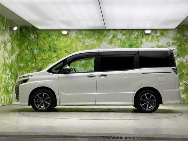 ヴォクシー ZSキラメキ3 保証書/社外 9インチ SDナビ/フリップダウンモニター 社外 10.1インチ/トヨタセーフティセンス/両側電動スライドドア/車線逸脱防止支援システム/シート ハーフレザー 衝突被害軽減システム(2枚目)