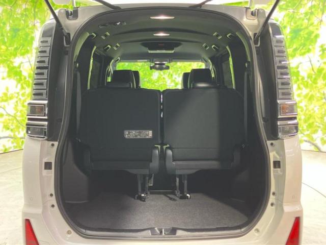 ヴォクシー ZSキラメキ3 保証書/社外 9インチ SDナビ/フリップダウンモニター 社外 10.1インチ/トヨタセーフティセンス/両側電動スライドドア/車線逸脱防止支援システム/シート ハーフレザー 衝突被害軽減システム(20枚目)