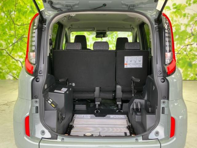 シエンタ ハイブリッドZクルマイスシヨウシャ 新品タイヤ/福祉車両/保証書/ディスプレイオーディオ+ナビ/トヨタセーフティセンス/両側電動スライドドア/シートヒーター 前席/パノラミックビューモニター/車線逸脱防止支援システム 全周囲カメラ(8枚目)