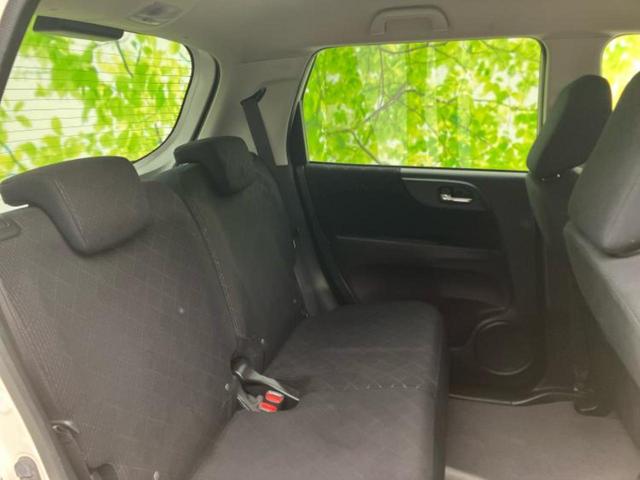 N-ONE プレミアム・Lパッケージ 新品タイヤ/純正 SDナビ/ヘッドランプ HID/ETC/EBD付ABS/横滑り防止装置/アイドリングストップ/バックモニター/禁煙車/エアバッグ 運転席/エアバッグ 助手席/エアバッグ サイド(5枚目)