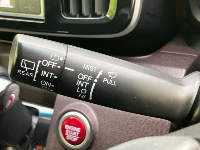 N-ONE プレミアム・Lパッケージ 新品タイヤ/純正 SDナビ/ヘッドランプ HID/ETC/EBD付ABS/横滑り防止装置/アイドリングストップ/バックモニター/禁煙車/エアバッグ 運転席/エアバッグ 助手席/エアバッグ サイド(16枚目)