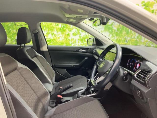 Ｔ－クロス ＴＳＩスタイル　保証書／純正　８インチ　ＳＤナビ／衝突安全装置／パーキングアシスト　自動操舵／ドライブレコーダー　前後／ヘッドランプ　ＬＥＤ／ＵＳＢジャック／ＥＴＣ／ＥＢＤ付ＡＢＳ／横滑り防止装置　バックカメラ（4枚目）