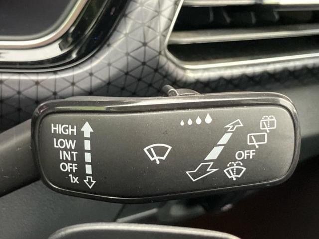 Ｔ－クロス ＴＳＩスタイル　保証書／純正　８インチ　ＳＤナビ／衝突安全装置／パーキングアシスト　自動操舵／ドライブレコーダー　前後／ヘッドランプ　ＬＥＤ／ＵＳＢジャック／ＥＴＣ／ＥＢＤ付ＡＢＳ／横滑り防止装置　バックカメラ（16枚目）