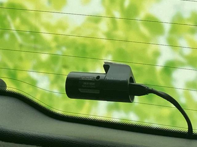 Ｔ－クロス ＴＳＩスタイル　保証書／純正　８インチ　ＳＤナビ／衝突安全装置／パーキングアシスト　自動操舵／ドライブレコーダー　前後／ヘッドランプ　ＬＥＤ／ＵＳＢジャック／ＥＴＣ／ＥＢＤ付ＡＢＳ／横滑り防止装置　バックカメラ（47枚目）