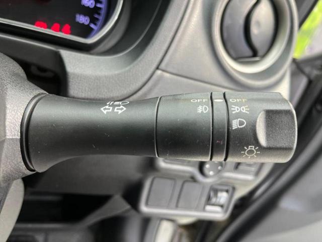 ノート Ｘ　新品タイヤ／保証書／純正　ＳＤナビ／ＥＢＤ付ＡＢＳ／アイドリングストップ／ワンセグＴＶ／エアバッグ　運転席／エアバッグ　助手席／パワーウインドウ／エンジンスタートボタン／キーレスエントリー（15枚目）