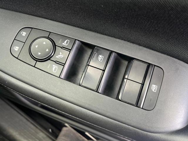 ノート Ｘ　保証書／純正　９インチ　ＳＤナビ／インテリジェントルームミラー／エマージェンシーブレーキ／アラウンドビューモニター／車線逸脱防止支援システム／プロパイロット／ドライブレコーダー　純正　全周囲カメラ（25枚目）