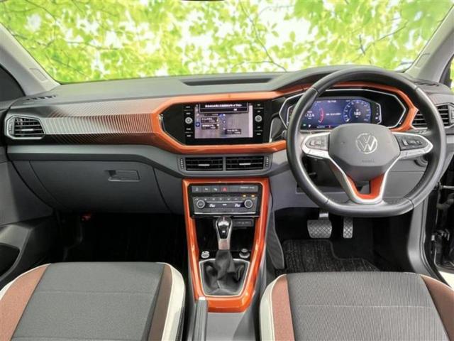 T-クロス TSIスタイル 新品タイヤ/保証書/純正 8インチ SDナビ/衝突安全装置/ヘッドランプ LED/ETC/EBD付ABS/横滑り防止装置/アイドリングストップ/クルーズコントロール/バックモニター/ルーフレール(7枚目)