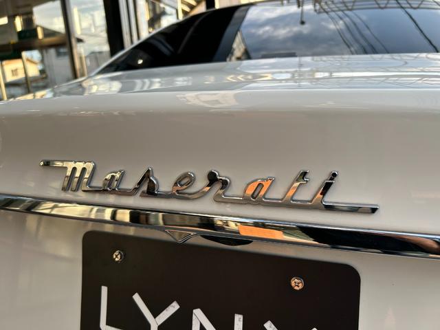 クアトロポルテ S ブラックレザー/サンルーフ/チターノ21インチアルミ/パドルシフト/ディーラー整備/パワーシート/シートヒーター/バックカメラ/BLUETOOTH(33枚目)