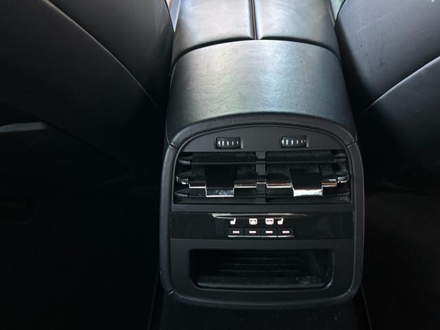 クアトロポルテ S ブラックレザー/サンルーフ/チターノ21インチアルミ/パドルシフト/ディーラー整備/パワーシート/シートヒーター/バックカメラ/BLUETOOTH(41枚目)