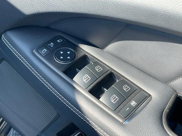 ＣＬＳクラス ＣＬＳ３５０ブルーエフィシェンシＡＭＧスポーツパケジ　黒革　サンルーフ　フルエアロ　２０インチ社外ＡＷ　ナビ　ＴＶ　バックカメラ　ＥＴＣ　Ｂｌｕｅｔｏｏｔｈ　シートヒーター　スマートキー　禁煙車　スモークフィルム（32枚目）
