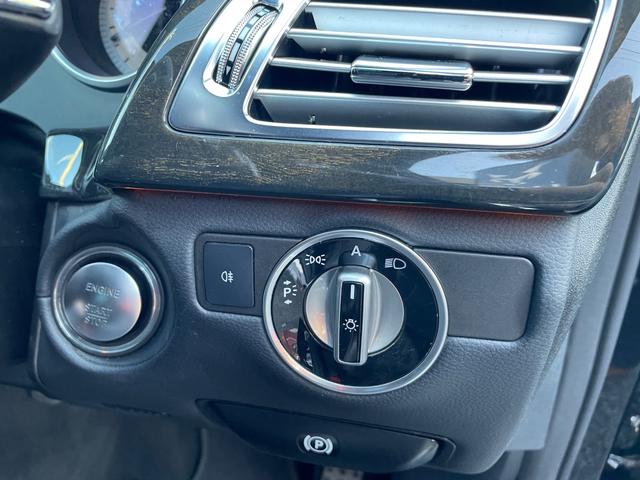 ＣＬＳクラス ＣＬＳ３５０ブルーエフィシェンシＡＭＧスポーツパケジ　黒革　サンルーフ　フルエアロ　２０インチ社外ＡＷ　ナビ　ＴＶ　バックカメラ　ＥＴＣ　Ｂｌｕｅｔｏｏｔｈ　シートヒーター　スマートキー　禁煙車　スモークフィルム（35枚目）