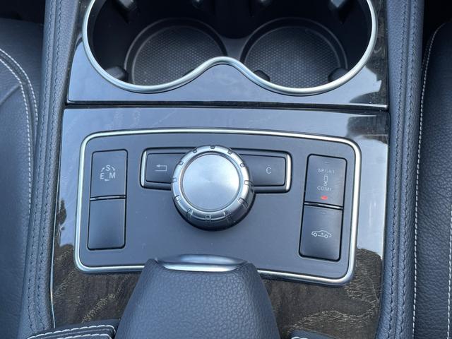 ＣＬＳクラス ＣＬＳ３５０ブルーエフィシェンシＡＭＧスポーツパケジ　黒革　サンルーフ　フルエアロ　２０インチ社外ＡＷ　ナビ　ＴＶ　バックカメラ　ＥＴＣ　Ｂｌｕｅｔｏｏｔｈ　シートヒーター　スマートキー　禁煙車　スモークフィルム（50枚目）