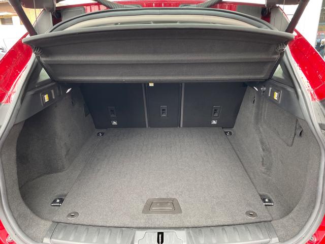 JAGUAR F-PACE R-SPORT