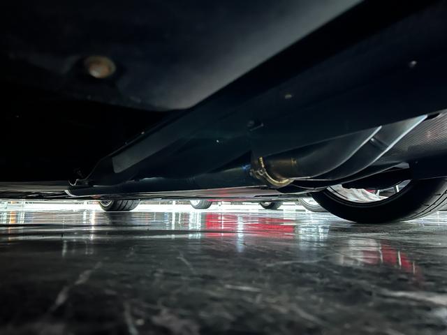 GT-R ブラックエディション リミッター解除済/ECUチューニング/BLITS700Rタービン/RSR車高調/カーボンリアウィング/カーボンサイドステップ/カーボンステアリング/RECAROシート/バックカメラ/ドライブレコーダー(13枚目)