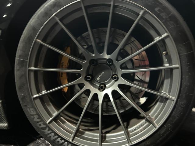 GT-R ブラックエディション リミッター解除済/ECUチューニング/BLITS700Rタービン/RSR車高調/カーボンリアウィング/カーボンサイドステップ/カーボンステアリング/RECAROシート/バックカメラ/ドライブレコーダー(19枚目)