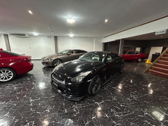 GT-R ブラックエディション リミッター解除済/ECUチューニング/BLITS700Rタービン/RSR車高調/カーボンリアウィング/カーボンサイドステップ/カーボンステアリング/RECAROシート/バックカメラ/ドライブレコーダー(22枚目)