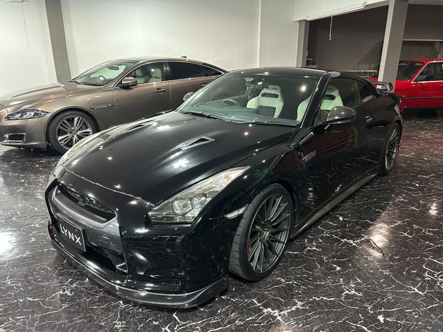 GT-R ブラックエディション リミッター解除済/ECUチューニング/BLITS700Rタービン/RSR車高調/カーボンリアウィング/カーボンサイドステップ/カーボンステアリング/RECAROシート/バックカメラ/ドライブレコーダー(24枚目)