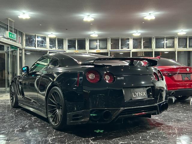 GT-R ブラックエディション リミッター解除済/ECUチューニング/BLITS700Rタービン/RSR車高調/カーボンリアウィング/カーボンサイドステップ/カーボンステアリング/RECAROシート/バックカメラ/ドライブレコーダー(26枚目)