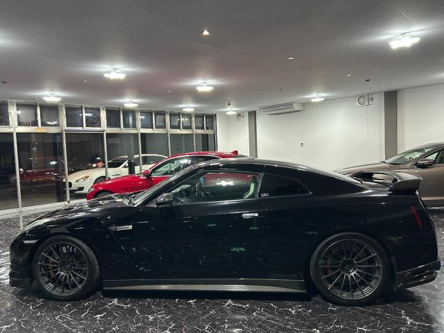 GT-R ブラックエディション リミッター解除済/ECUチューニング/BLITS700Rタービン/RSR車高調/カーボンリアウィング/カーボンサイドステップ/カーボンステアリング/RECAROシート/バックカメラ/ドライブレコーダー(52枚目)