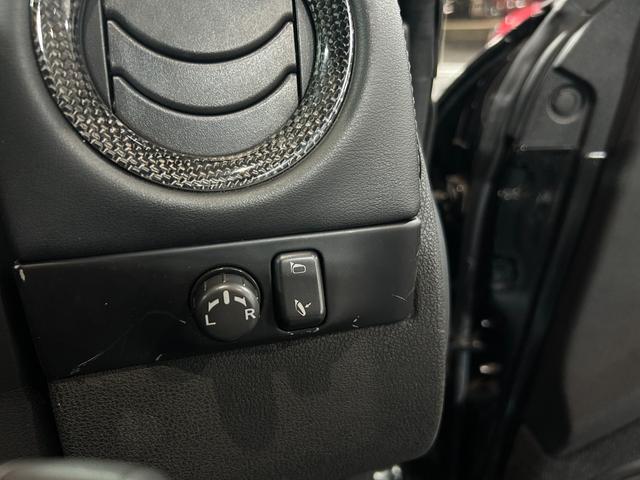 GT-R ブラックエディション リミッター解除済/ECUチューニング/BLITS700Rタービン/RSR車高調/カーボンリアウィング/カーボンサイドステップ/カーボンステアリング/RECAROシート/バックカメラ/ドライブレコーダー(77枚目)