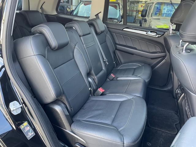 GLクラス GL350 ブルテク4マチックレザーエクスクルシブP サンルーフ 黒革 ナビ 全周囲カメラ フルセグ ETC 前後シートヒーター Bluetooth パワーバックドア 電動3列目シート 禁煙者(25枚目)