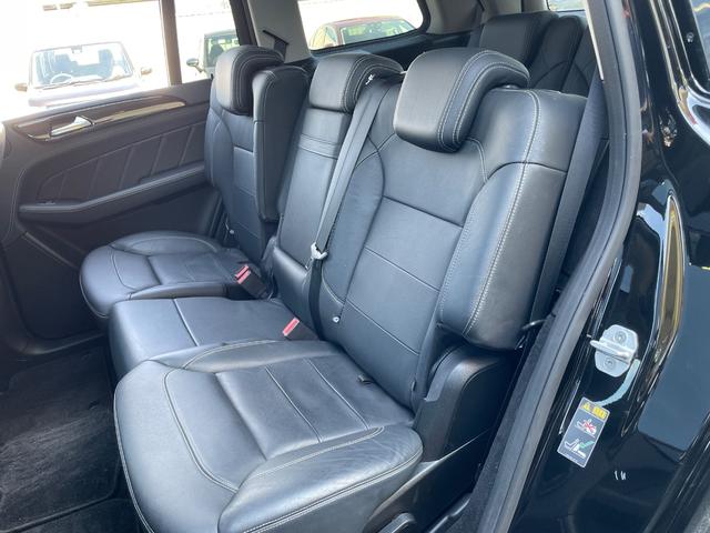 GLクラス GL350 ブルテク4マチックレザーエクスクルシブP サンルーフ 黒革 ナビ 全周囲カメラ フルセグ ETC 前後シートヒーター Bluetooth パワーバックドア 電動3列目シート 禁煙者(28枚目)