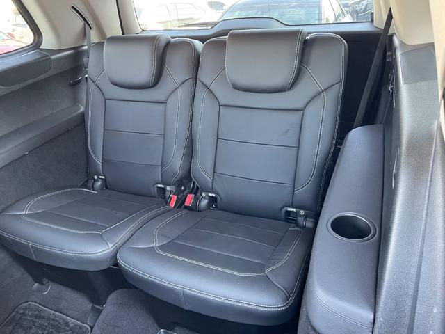 GLクラス GL350 ブルテク4マチックレザーエクスクルシブP サンルーフ 黒革 ナビ 全周囲カメラ フルセグ ETC 前後シートヒーター Bluetooth パワーバックドア 電動3列目シート 禁煙者(29枚目)