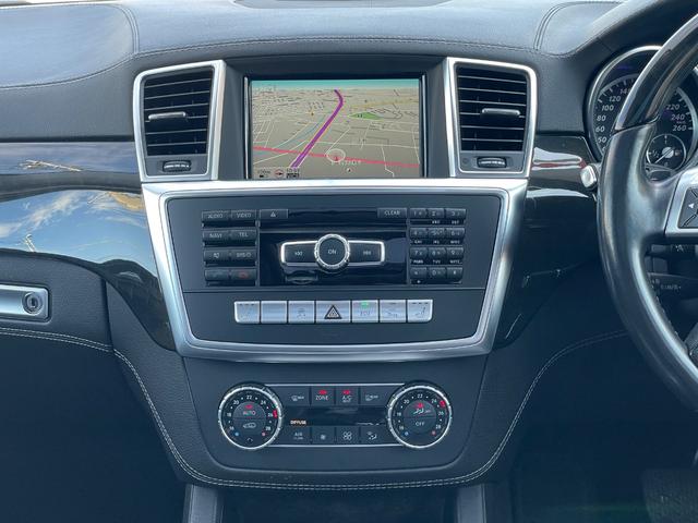 GLクラス GL350 ブルテク4マチックレザーエクスクルシブP サンルーフ 黒革 ナビ 全周囲カメラ フルセグ ETC 前後シートヒーター Bluetooth パワーバックドア 電動3列目シート 禁煙者(44枚目)