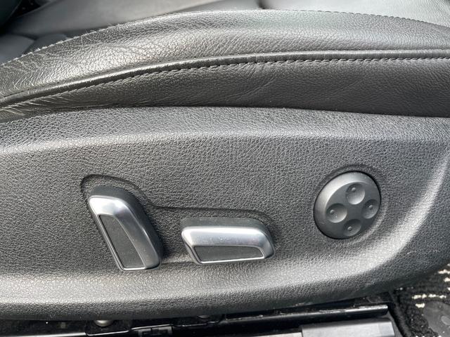 Ａ５カブリオレ ２．０ＴＦＳＩクワトロ　黒革　電動幌　ナビ　バックカメラ　ＴＶ　ＥＴＣ　シートヒーター　禁煙車　ウッドパネル　ＢＳＭ　１８インチ純正アルミホイール（20枚目）