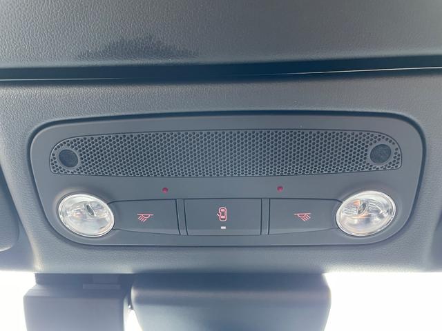 Ａ５カブリオレ ２．０ＴＦＳＩクワトロ　黒革　電動幌　ナビ　バックカメラ　ＴＶ　ＥＴＣ　シートヒーター　禁煙車　ウッドパネル　ＢＳＭ　１８インチ純正アルミホイール（49枚目）