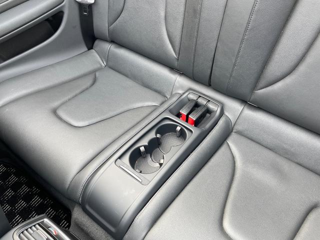 Ａ５カブリオレ ２．０ＴＦＳＩクワトロ　黒革　電動幌　ナビ　バックカメラ　ＴＶ　ＥＴＣ　シートヒーター　禁煙車　ウッドパネル　ＢＳＭ　１８インチ純正アルミホイール（59枚目）