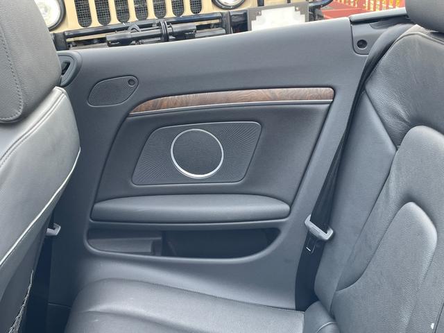 Ａ５カブリオレ ２．０ＴＦＳＩクワトロ　黒革　電動幌　ナビ　バックカメラ　ＴＶ　ＥＴＣ　シートヒーター　禁煙車　ウッドパネル　ＢＳＭ　１８インチ純正アルミホイール（61枚目）