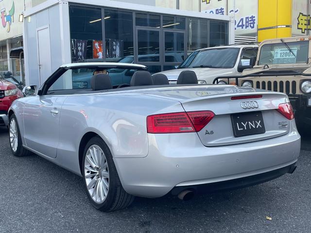 Ａ５カブリオレ ２．０ＴＦＳＩクワトロ　黒革　電動幌　ナビ　バックカメラ　ＴＶ　ＥＴＣ　シートヒーター　禁煙車　ウッドパネル　ＢＳＭ　１８インチ純正アルミホイール（62枚目）