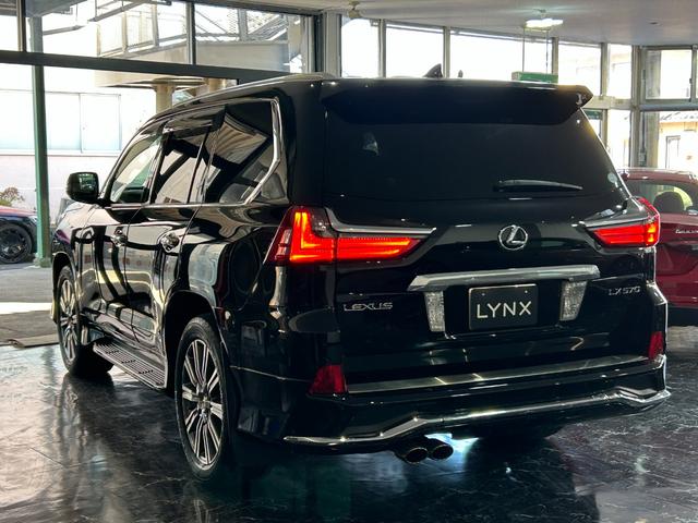 ＬＸ ＬＸ５７０　モデリスタエアロ＆マフラー　サンルーフ　３６０°アラウンドビューカメラ　パワーバックドア　ヘッドアップディスプレイ　クーラーボックス　ブラックレザー　ルーフレール　ドライブレコーダー　ＥＴＣ２．０（25枚目）
